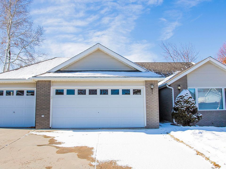 1st image of 240 Mulberry Dr