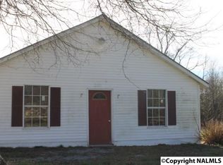 200 Jenkins Dr, Henagar, AL 35978