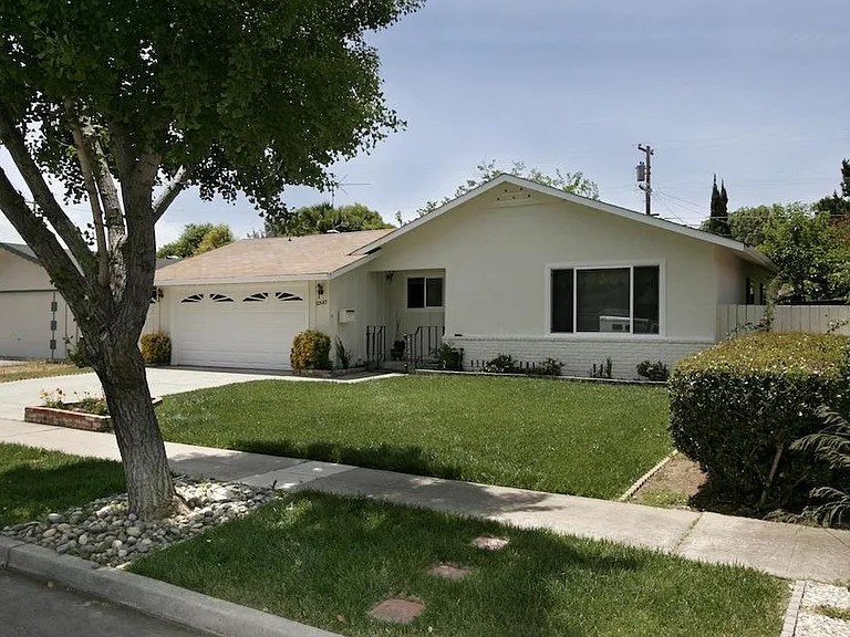 Maximilian Dr — Photo 1