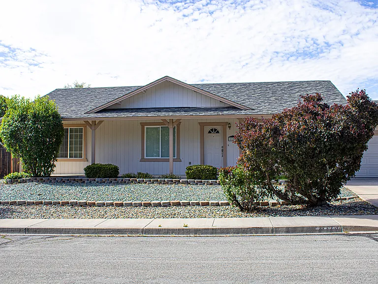 1170 Longspur Way — Photo 1