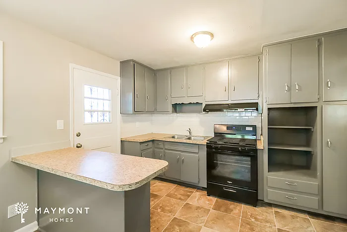 8542 Taylor Rd — Photo 8