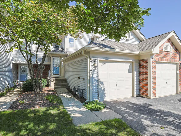 712 Shady Oaks Ct, Elgin, IL 60120