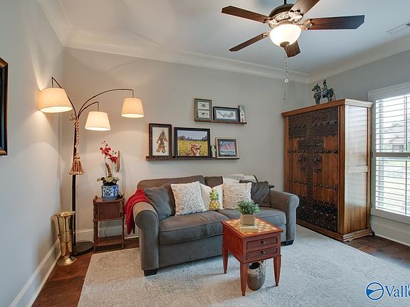 3rd image of 7552 Parktrace Ln
