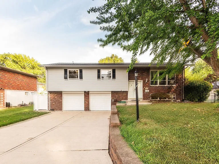 2334 Rosegarden Dr — Photo 2