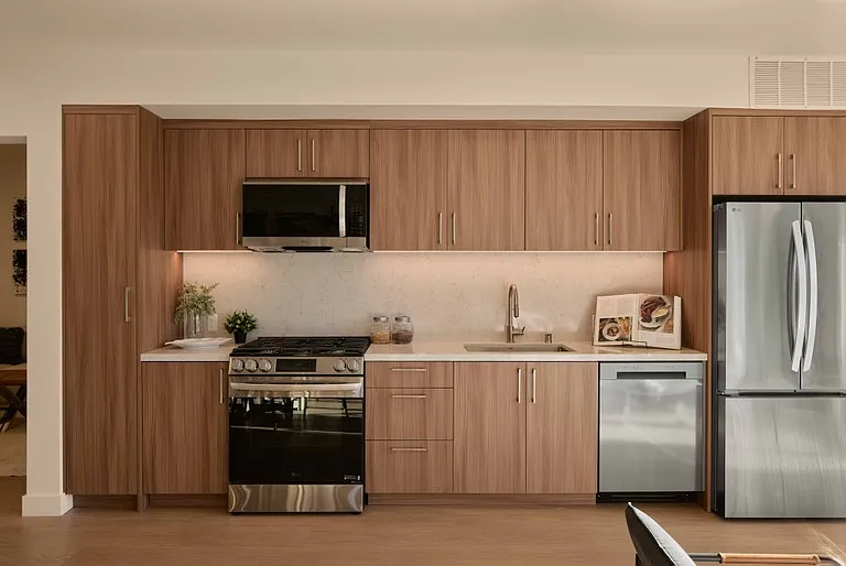 1 Bed 1 Bath plus Bonus Room/Den