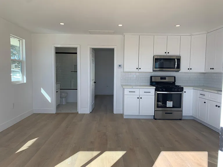 4500 W Rosamond Blvd #25A — Photo 2