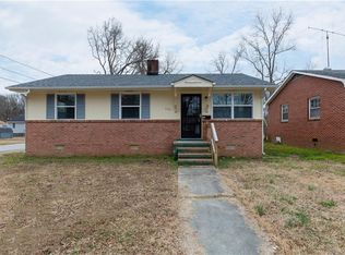 2200 Trenton St, Hopewell, VA 23860