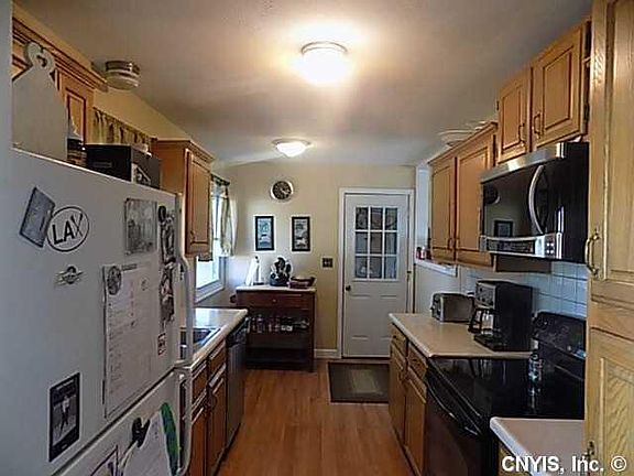 4th image of 120 Sylvan Way
