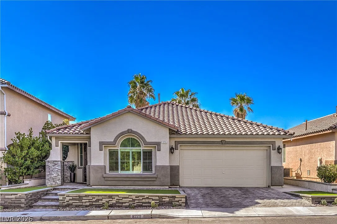 3 bed, 2.0 bath, 1775 sqft, $2,650 — Photo 1