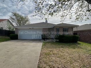 2213 Rolling Creek Run, Fort Worth, TX 76108