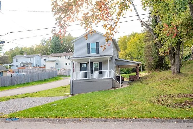 312 Poplar St photo 1