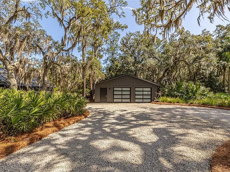 6201 Frederica Rd — Photo 55