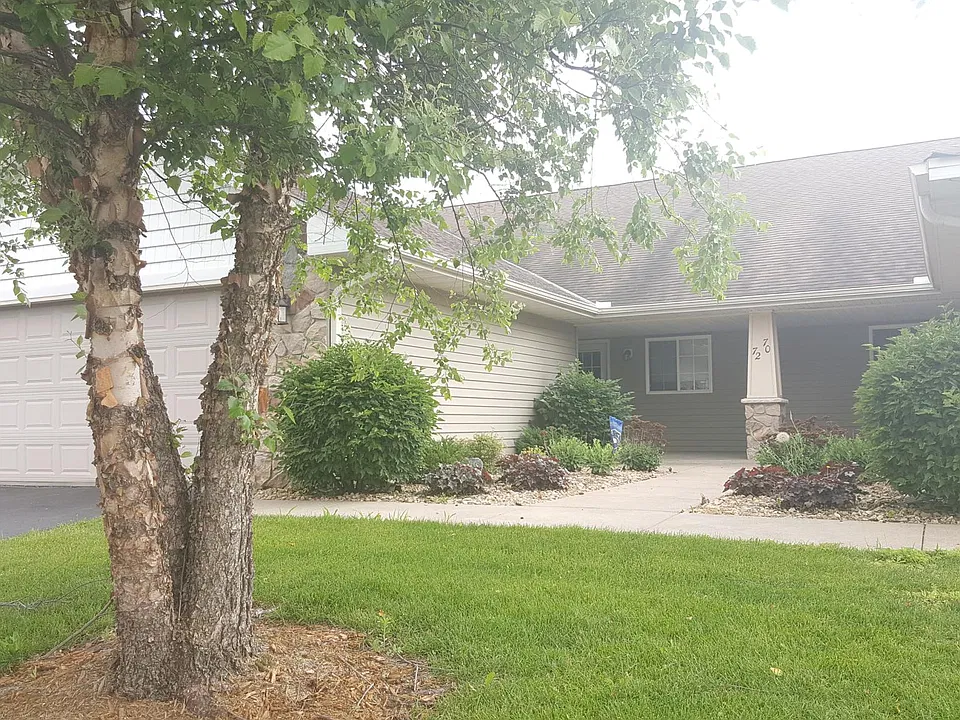 72 Crown Pointe Curv