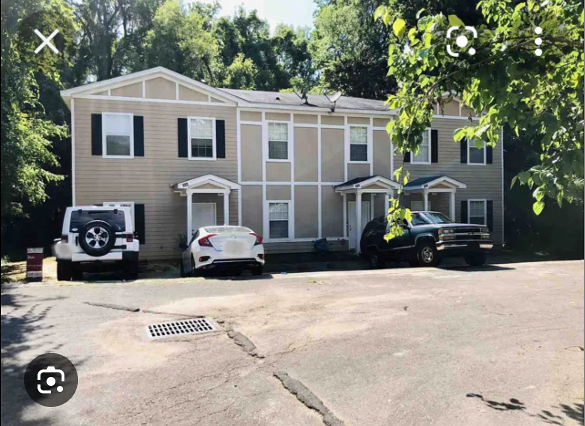 4 bed, 1373 sqft, $1,850 — Photo 1