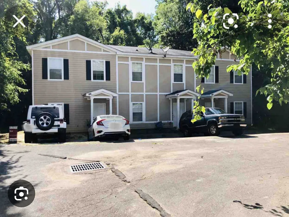 542 Collinsford Rd