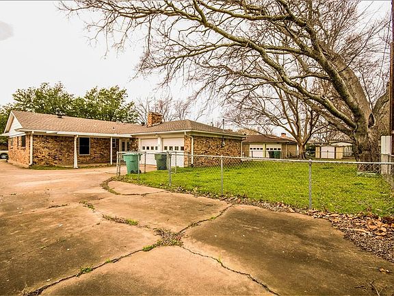 2nd image of 2313 Diana Dr