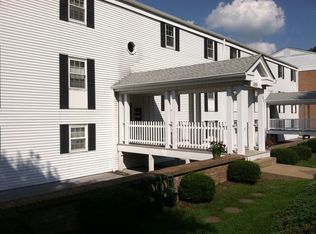 504 Camelot Dr, Pittsburgh, PA 15237