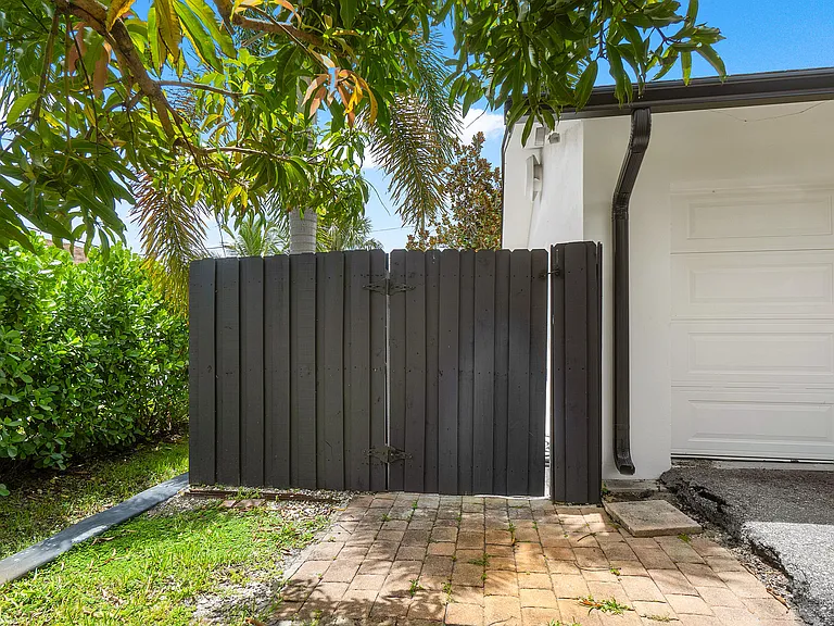 43 W Plumosa Ln #STUDIO — Photo 6