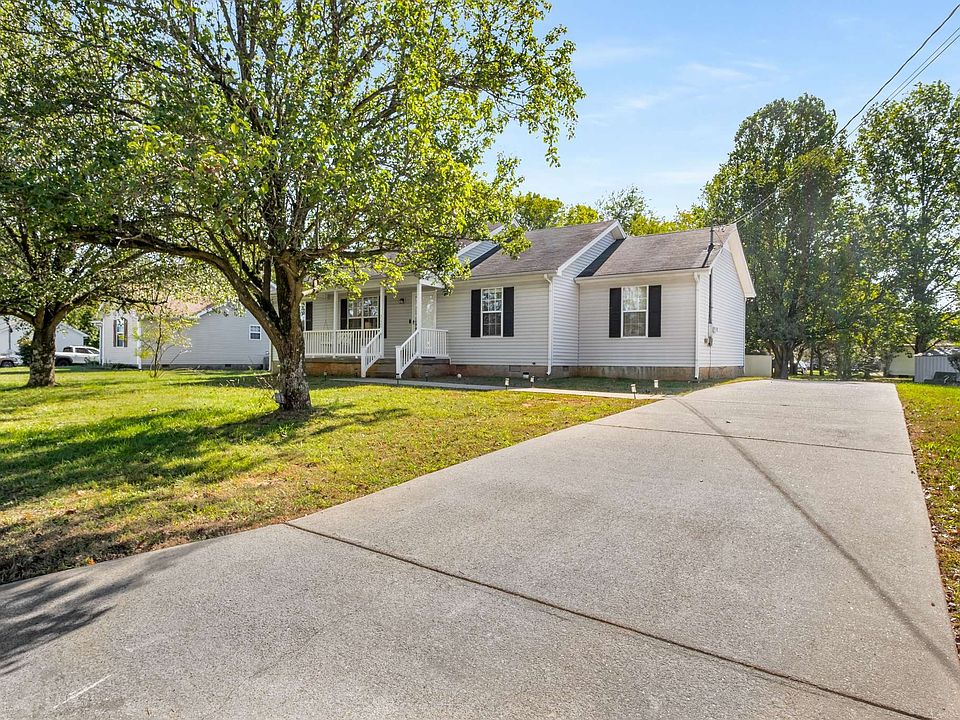 1st image of 3124 Meadowhill Dr