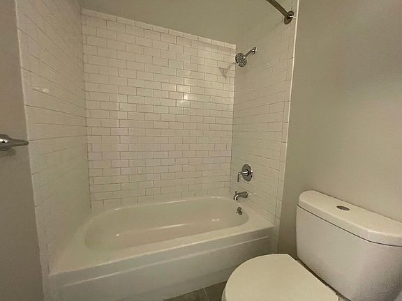 4th image of 1168 Galapago St