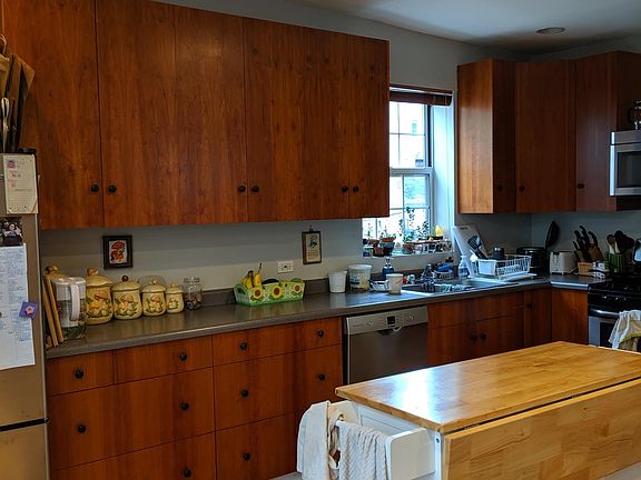 5th image of 1308 N Greenview Ave APT 1F