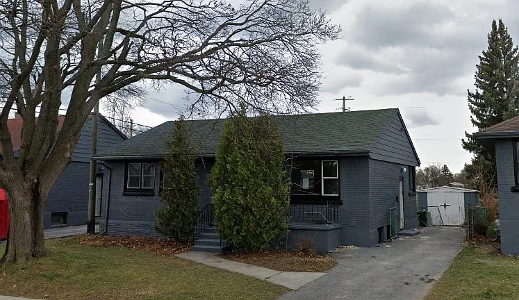 30 Ruskin St #2