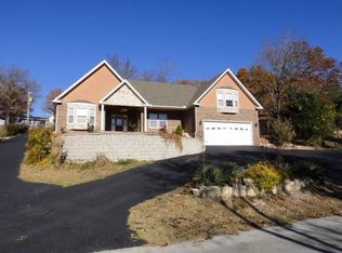 183 Trinity Rd, Branson, MO 65616