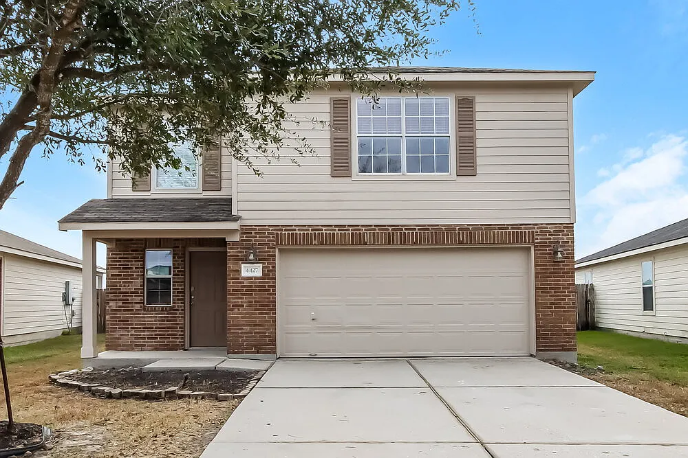 3 bed, 2.5 bath, 1608 sqft, $1,900 — Photo 1