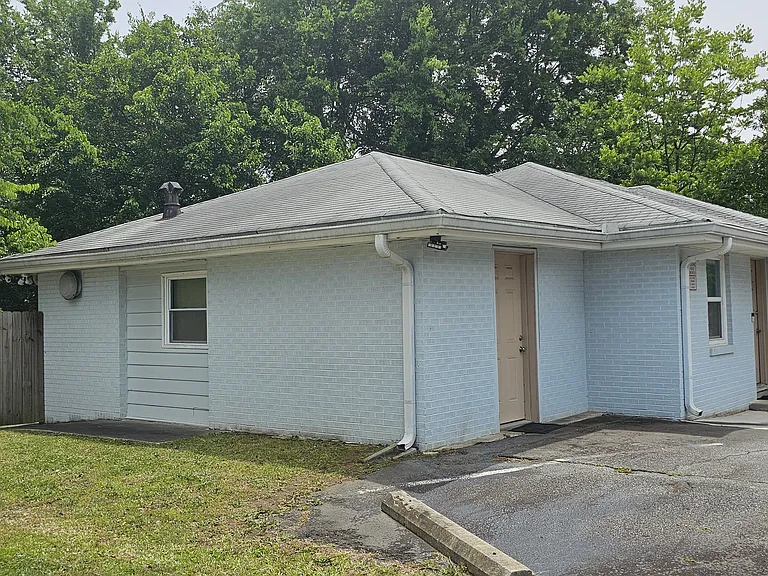 3223 Shallowford Rd NE — Photo 29