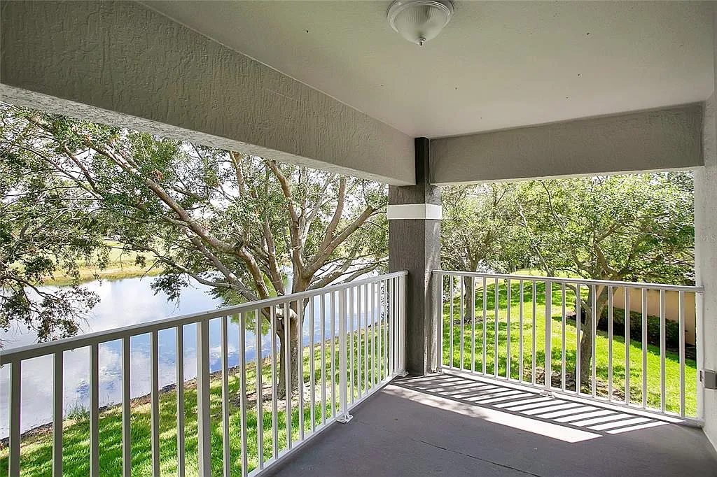2 bed, 2.0 bath, 1288 sqft, $1,850 — Photo 3