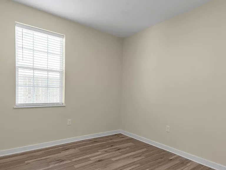 280 E Loudon Ave #101 — Photo 11