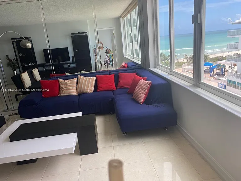 5401 Collins Ave #412 — Photo 5