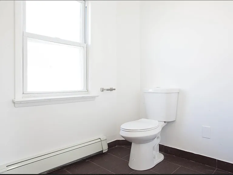 173 New York Ave #4 — Photo 15