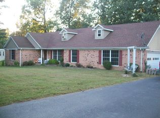 127 Spring Dr, Beechmont, KY 42323