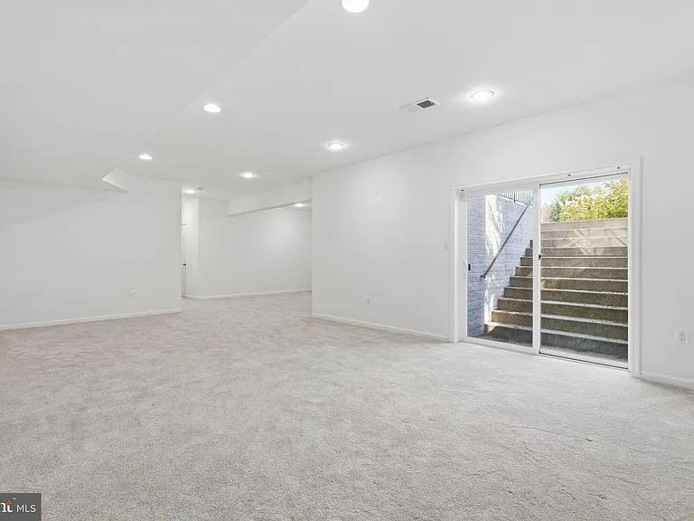 42222 Cameron Parish Dr — Photo 42