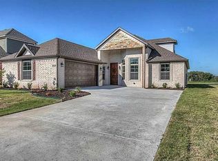808 SW Caprington St, Bentonville, AR 72712