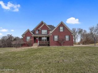 264 Spring Farm Trl, Shepherdsville, KY 40165