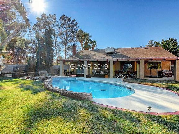 2nd image of 5042 Saluda Cir