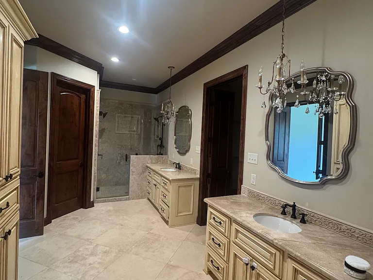 Walk in shower
