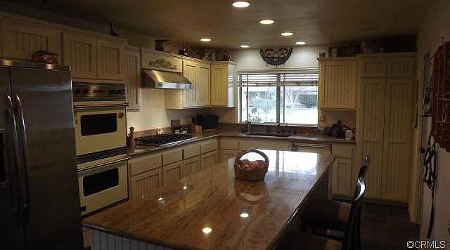 OVERSIZED CHEFS KITCHEN