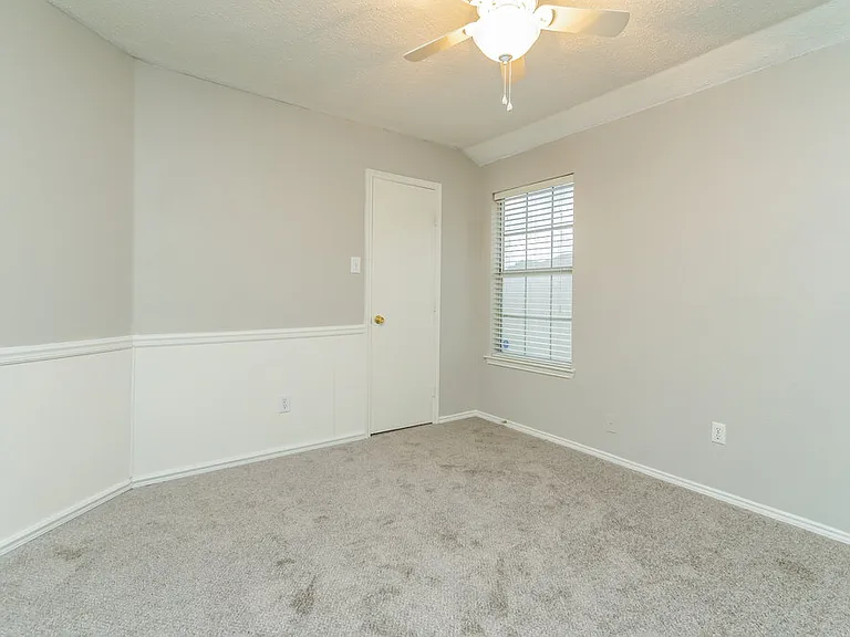 813 Edgehill Rd — Photo 14