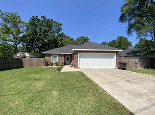 835 N Tannahill St, Vidor, TX 77662