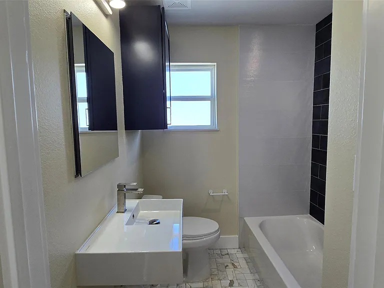 3741 Seabrook St — Photo 5