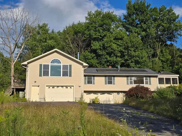 3825 Silver St, Hinesburg, VT 05461