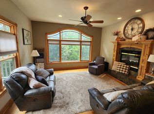 9316 Saturn Ln, Galena, IL 61036