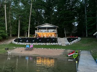6318 E Interlochen Rd, Fountain, MI 49410