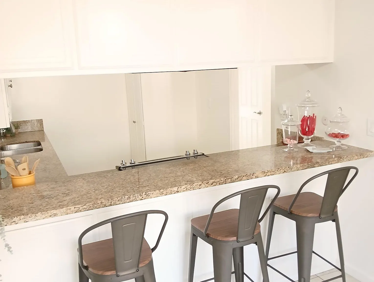 Eastbluff Townhomes — Photo 1