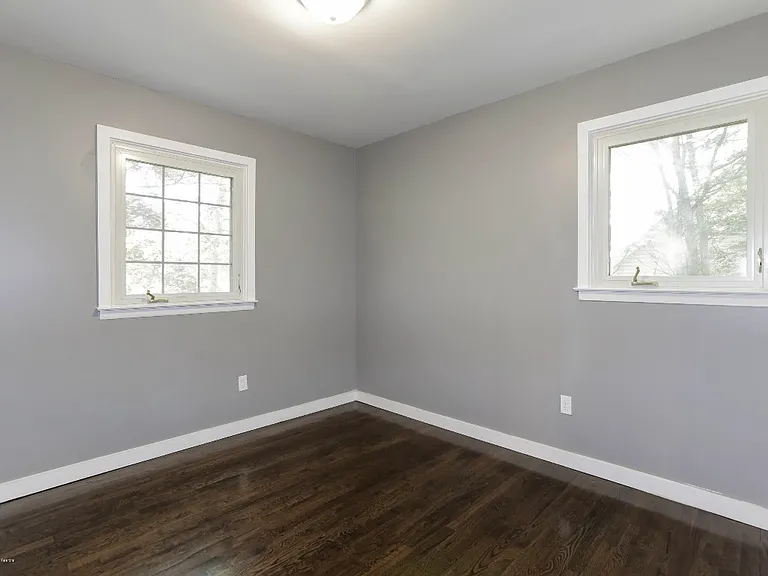 687 Northstream Dr — Photo 15