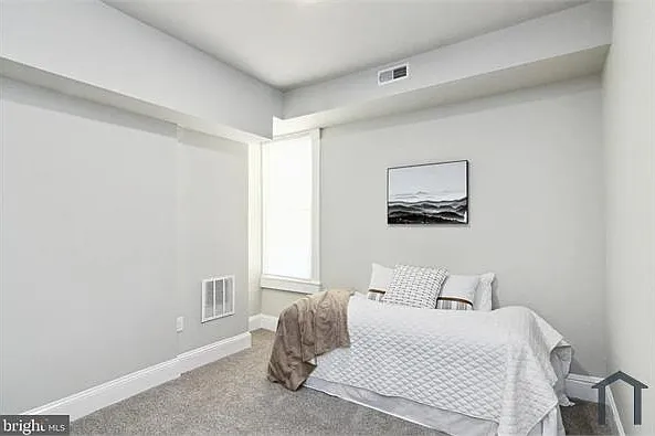 1627 N Caroline St — Photo 22