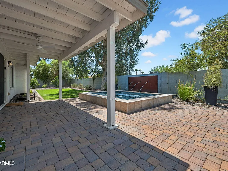 5219 E Winchcomb Dr — Photo 30